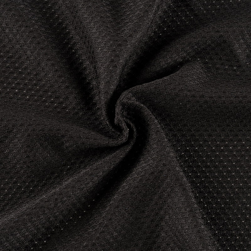 Tissu maillé simple face avec trous triangulaires sur le devant.