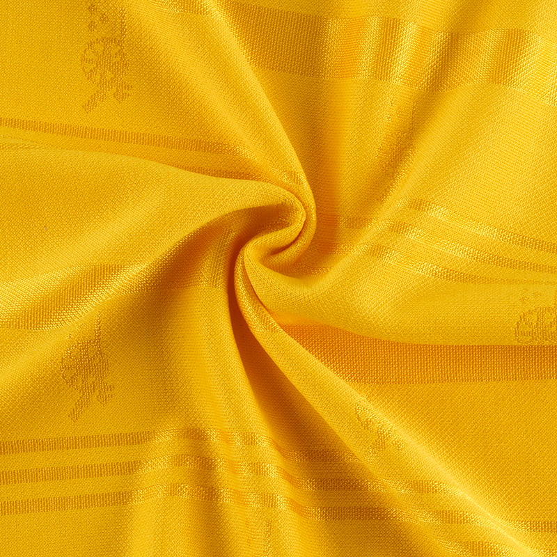 Trois tissus jacquard double face fins et un grossier